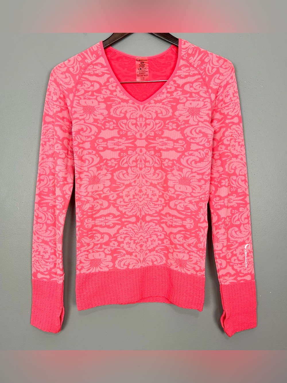 Climawear Long Sleeve Active Top Women’s Size M Colorful V-Neck High Visibility